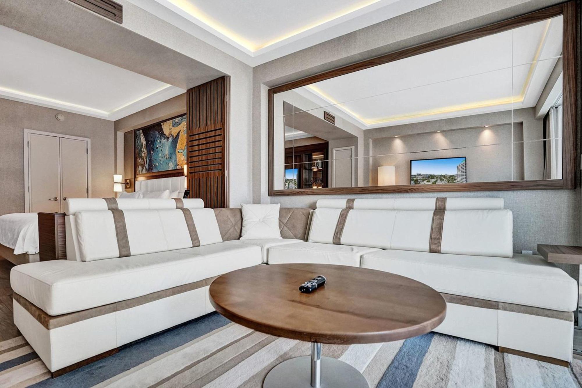 Luxury Beachfront Studio! Φορτ Λόντερντεϊλ Εξωτερικό φωτογραφία
